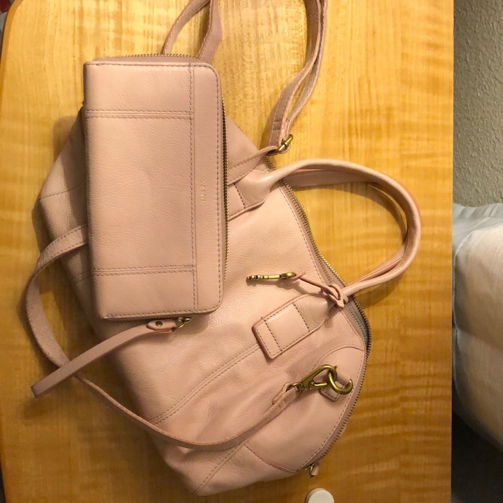 Fossil purse/wallet